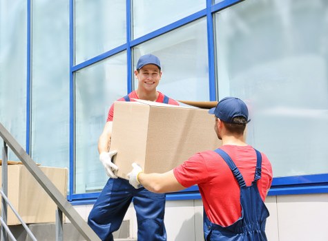 Customer booking a storage unit under UK terms and conditions