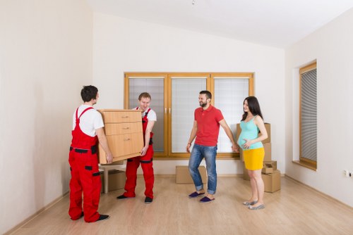 Local removals and storage service planning a move in Hanworth